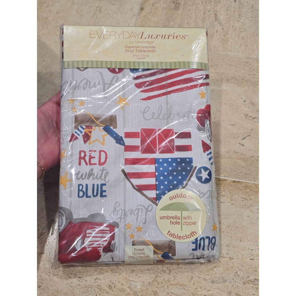 4th of July Vinyl Tablecloth Flannel Back 70" Round Patriotic Fireworks New